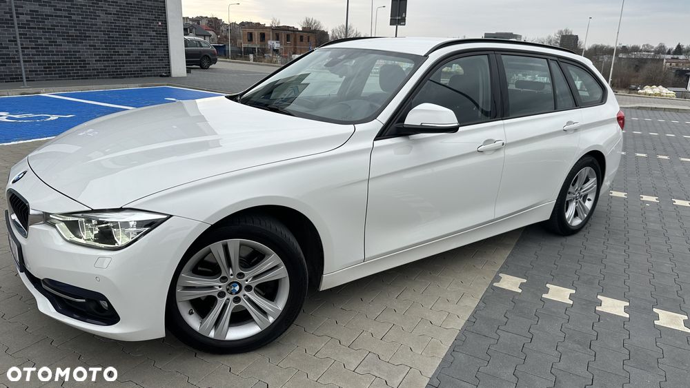 BMW Seria 3 330i GPF xDrive Sport Line Sport - 2
