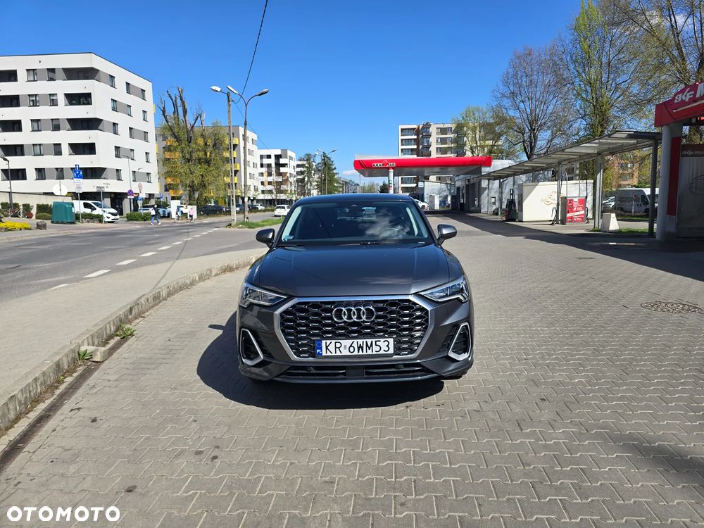 Audi Q3 Sportback - 8