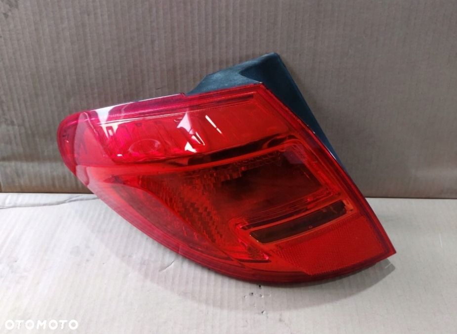 Lampa prawa lewa tylna prawy tył Opel Meriva B II