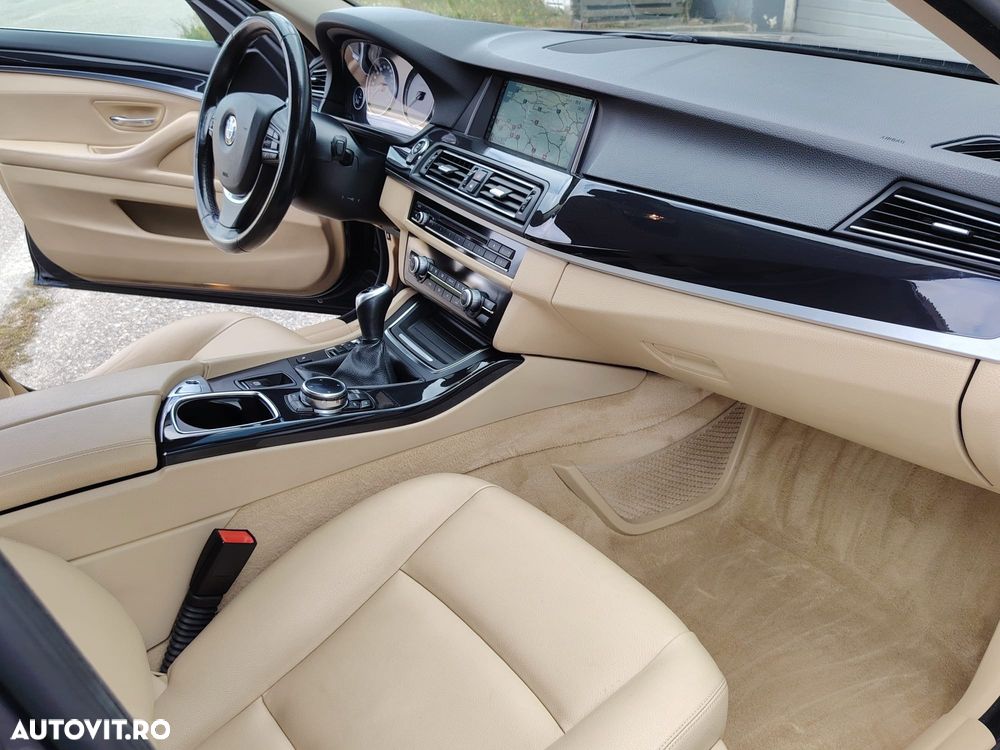 BMW Seria 5 520d Touring Luxury Line - 25