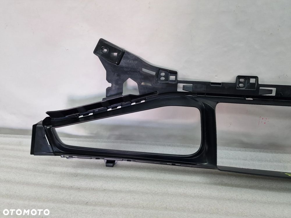 AUDI Q6 E-TRON 85H S-LINE 21- KRATKA ŚRODKOWA ZDERZAKA PRZEDNIEGO PRZÓD , NR 85H807683 , NR AUKCJI GL605 - 8