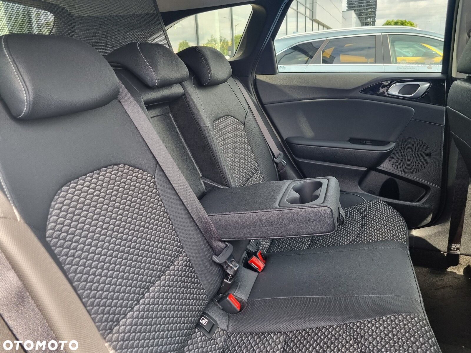 Kia Ceed - 26