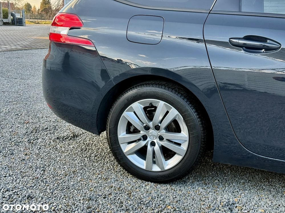 Peugeot 308 1.2 PureTech GPF Active S&S - 28