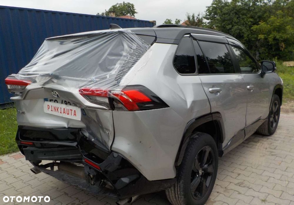 Toyota RAV4 - 11