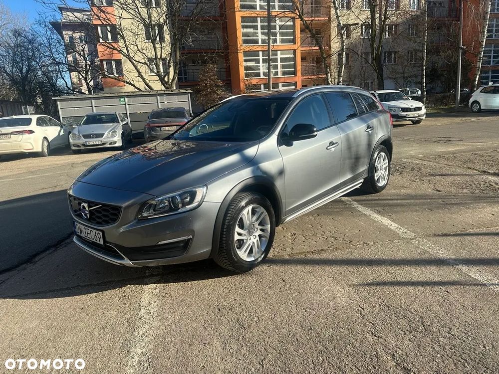 Volvo V60 Cross Country D4 AWD Momentum - 23