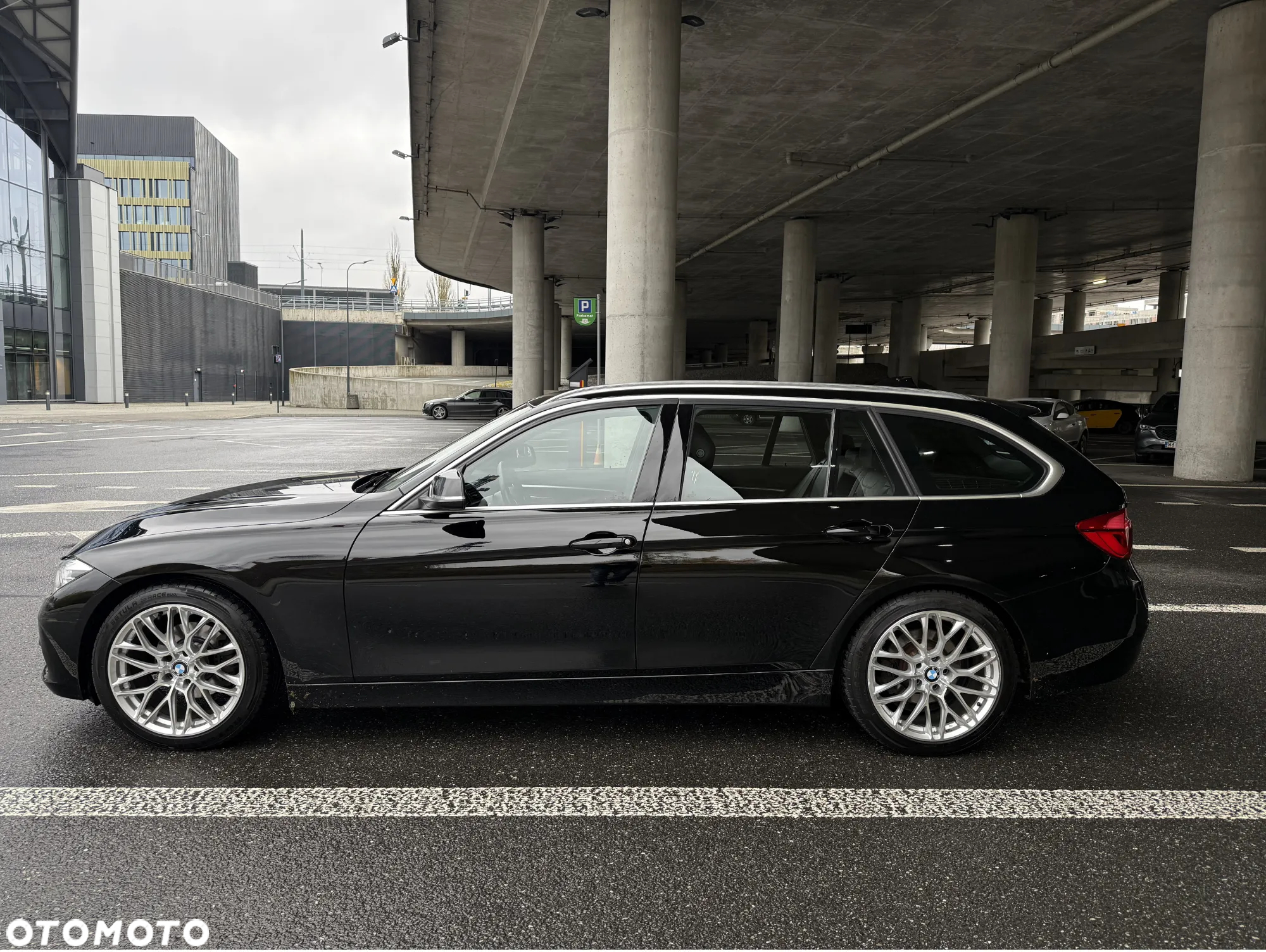 BMW Seria 3 320d Luxury Line sport - 11