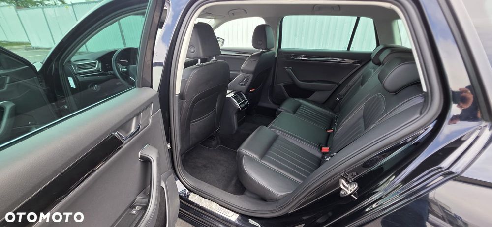 Skoda Superb 2.0 TDI SCR L&K DSG - 24