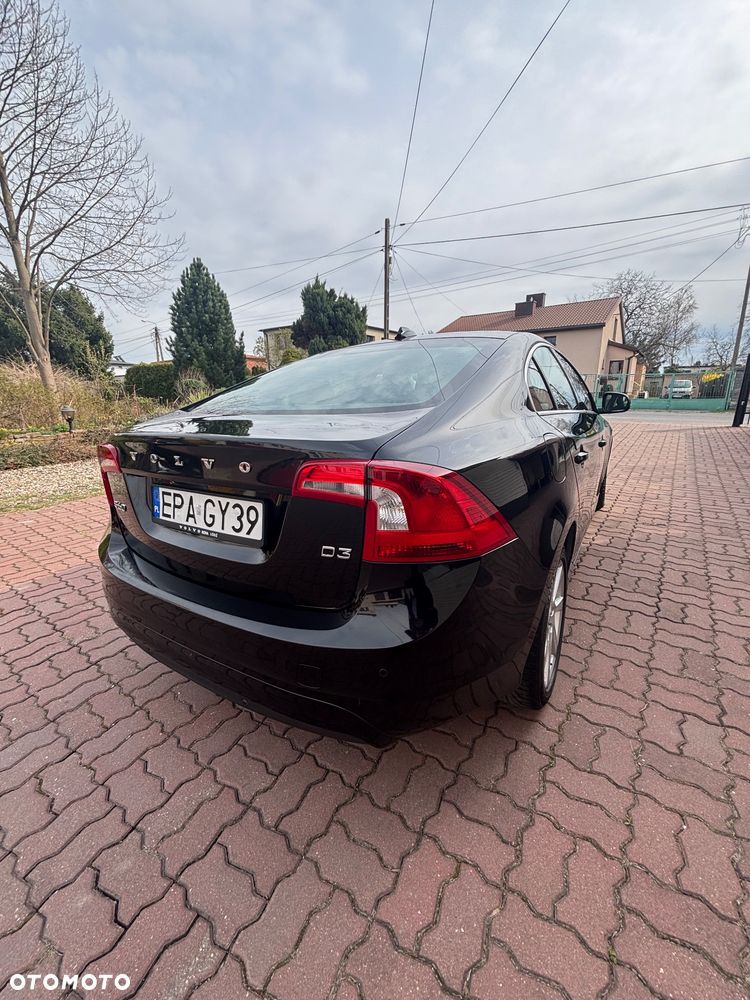 Volvo S60 D3 Edition - 8