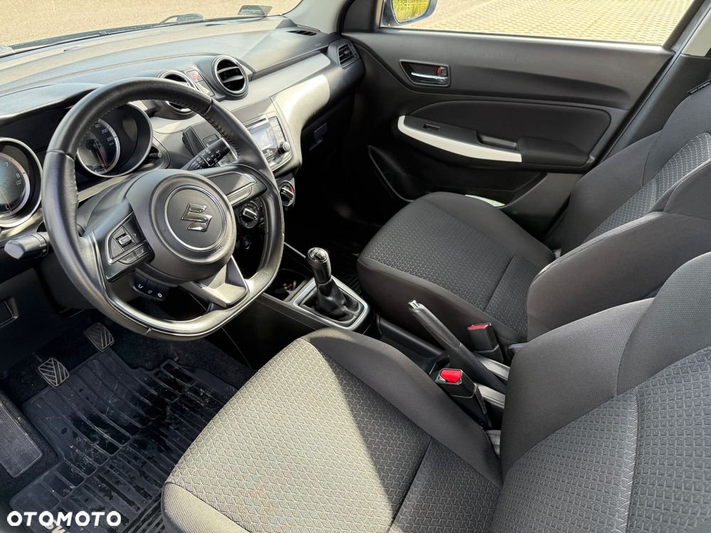 Suzuki Swift 1.2 Premium - 8