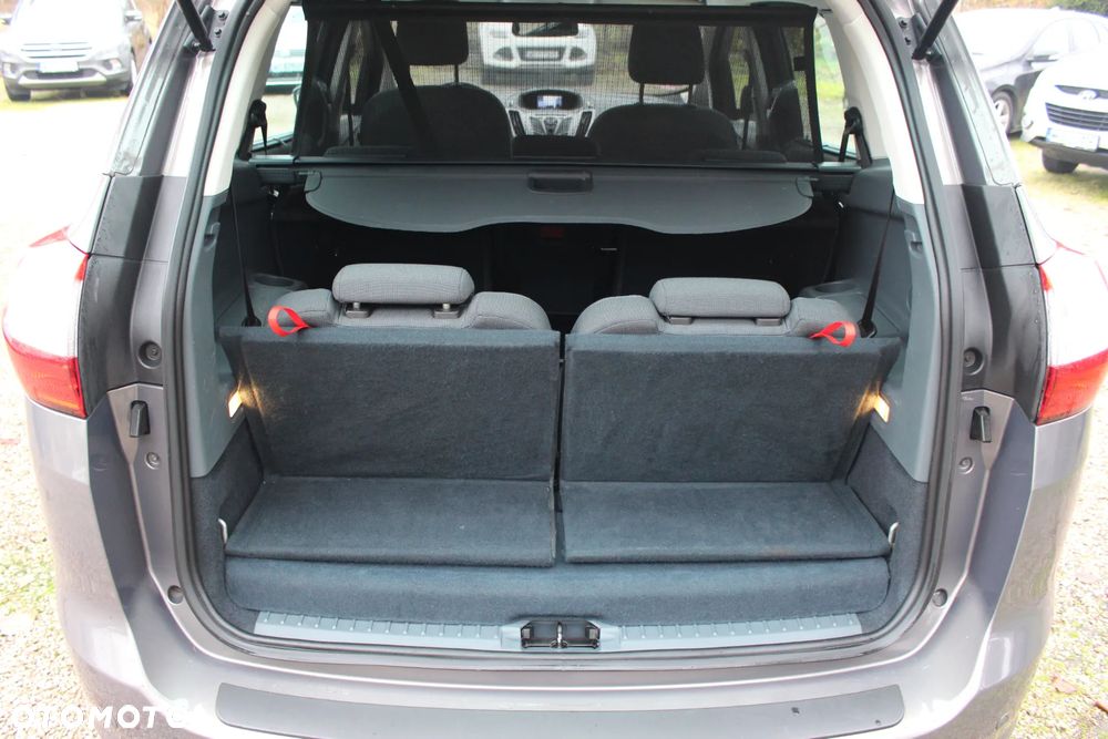 Ford Grand C-MAX 2.0 TDCi Titanium - 23