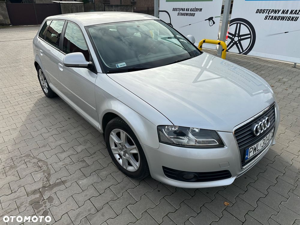 Audi A3 Sportback - 2