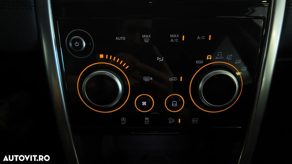Land Rover Discovery Sport 1.5 P300e R-Dynamic PHEV - 29