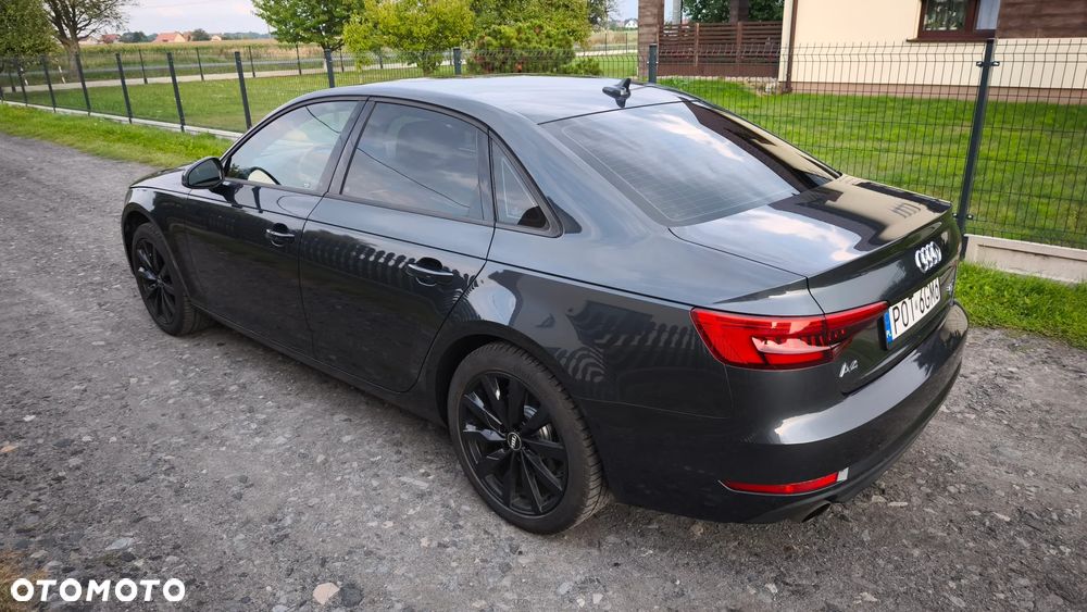 Audi A4 Limousine 2.0 TFSI ultra S tronic - 11