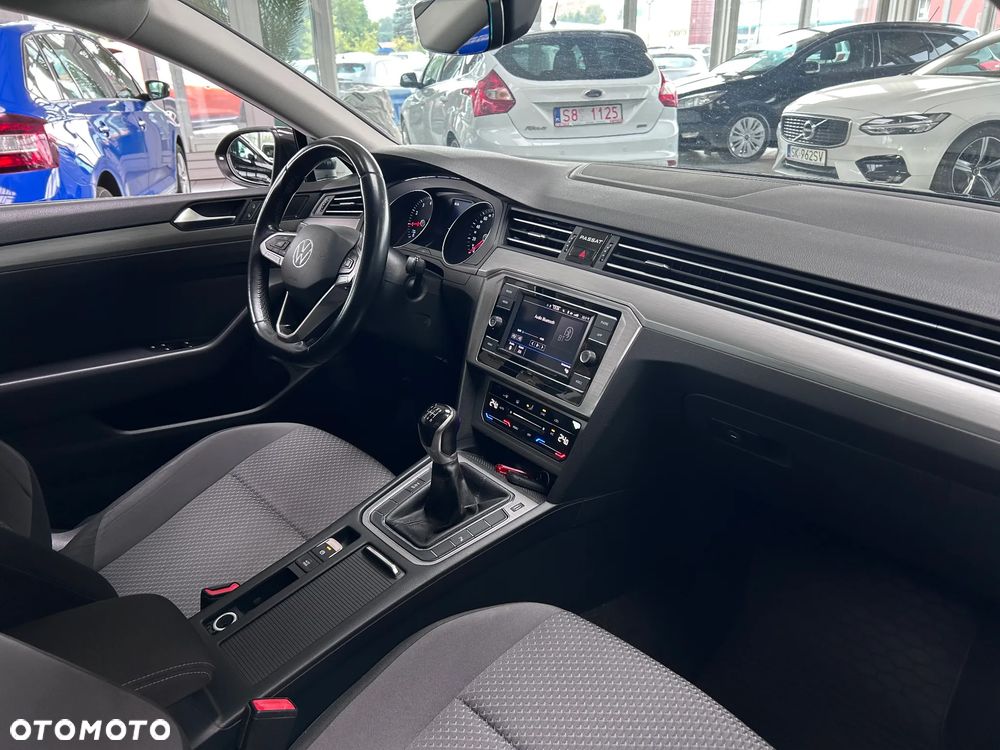 Volkswagen Passat 1.5 TSI EVO Essence - 11