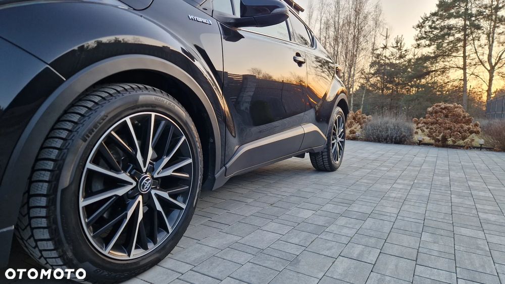 Toyota C-HR 1.8 Hybrid Prestige - 11