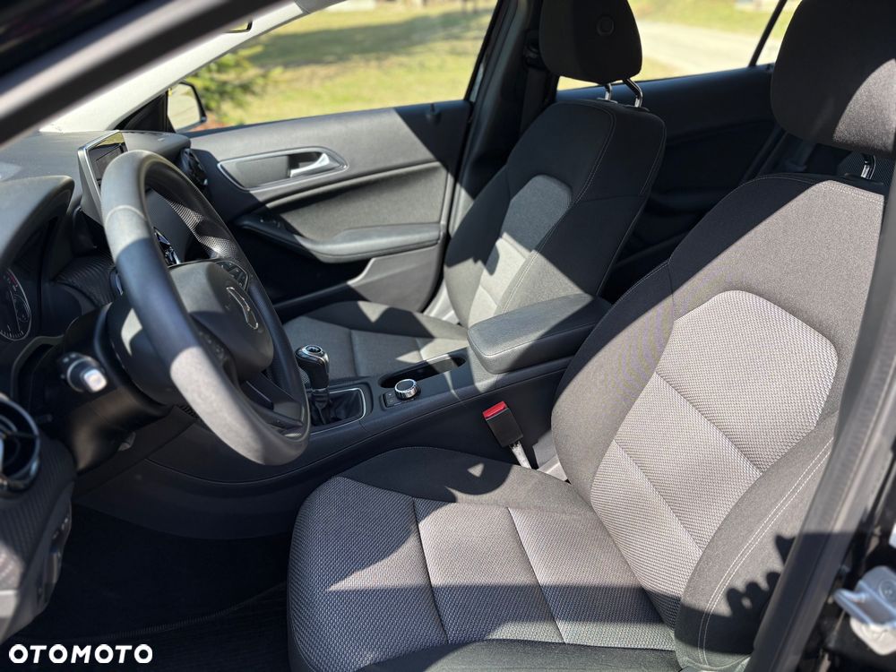 Mercedes-Benz GLA - 20