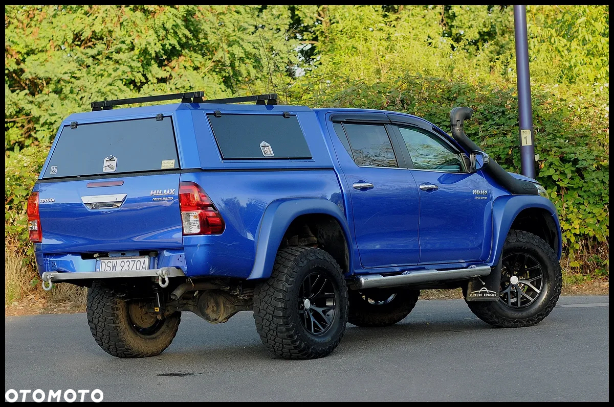 Toyota Hilux - 11