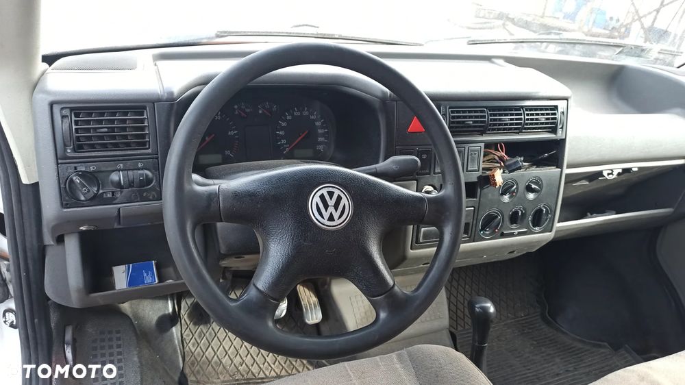 VOLKSWAGEN TRANSPORTER T4 DOKA - 8