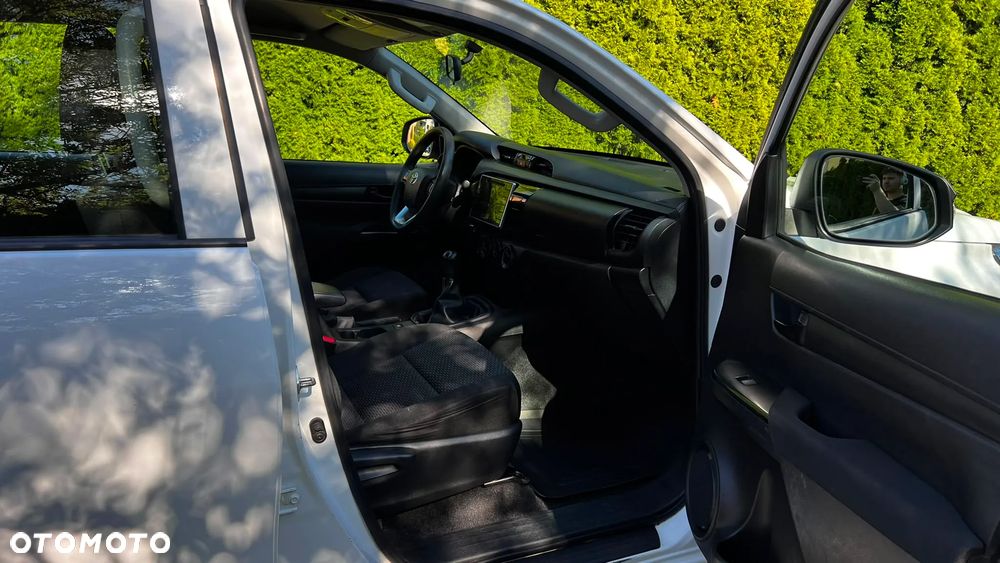 Toyota Hilux 2.4 D-4D Double Cab DLX 4x4 - 7
