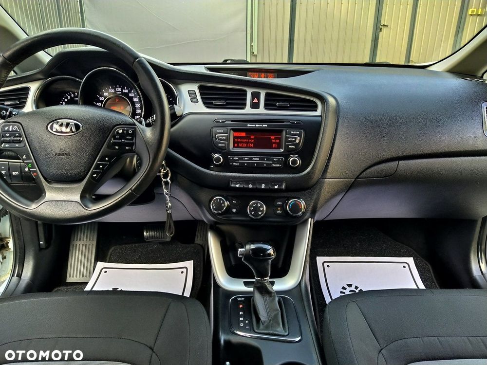 Kia Ceed 1.6 GDI DCT Platinum Edition - 18