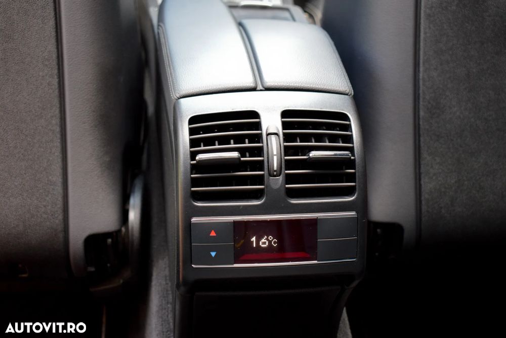 Mercedes-Benz E - 27