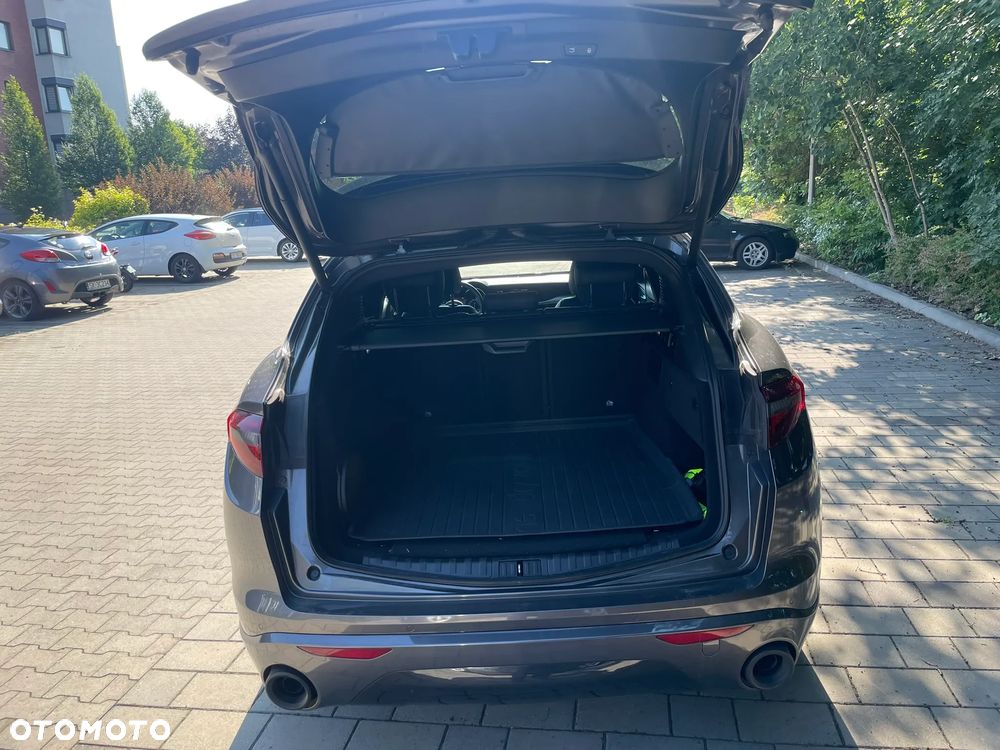 Alfa Romeo Stelvio 2.0 Turbo Veloce Q4 - 6