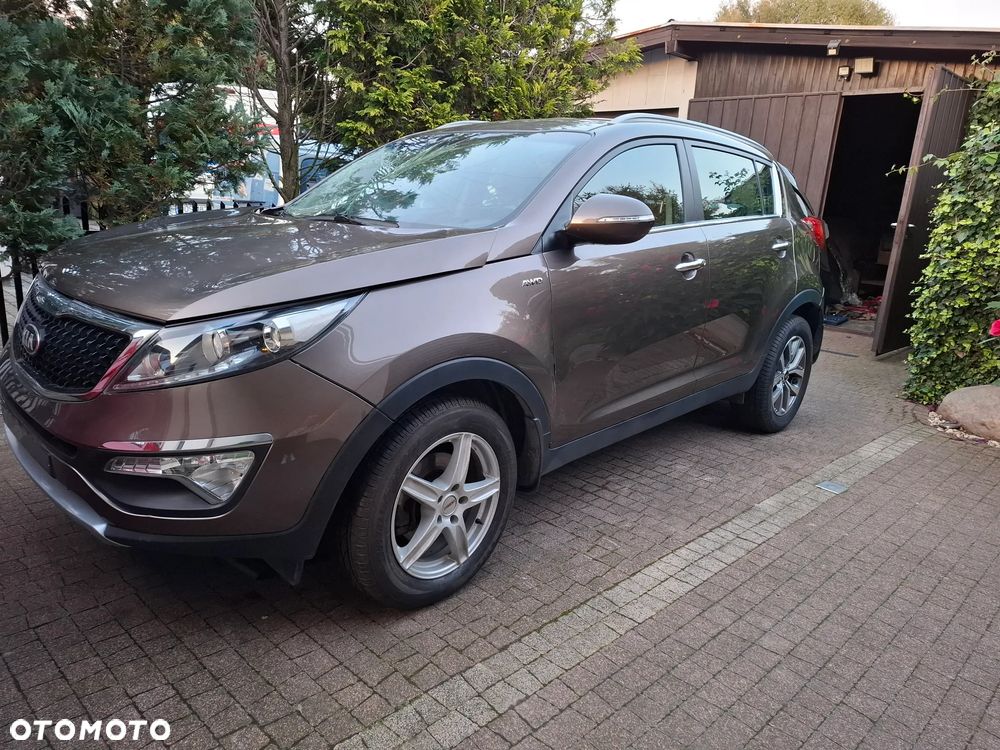 Kia Sportage 2.0 CRDI 4WD Automatik Fifa World Cup Edition - 1