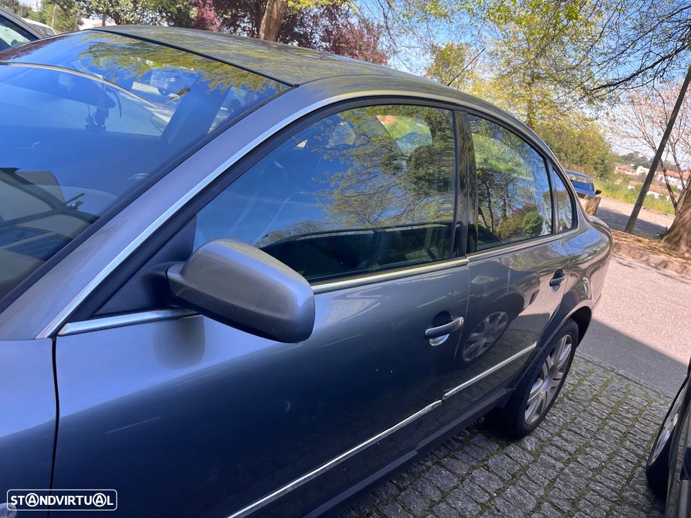 VW Passat 1.9 TDi Confortline - 5
