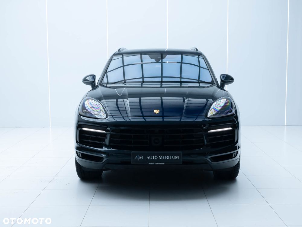 Porsche Cayenne - 2