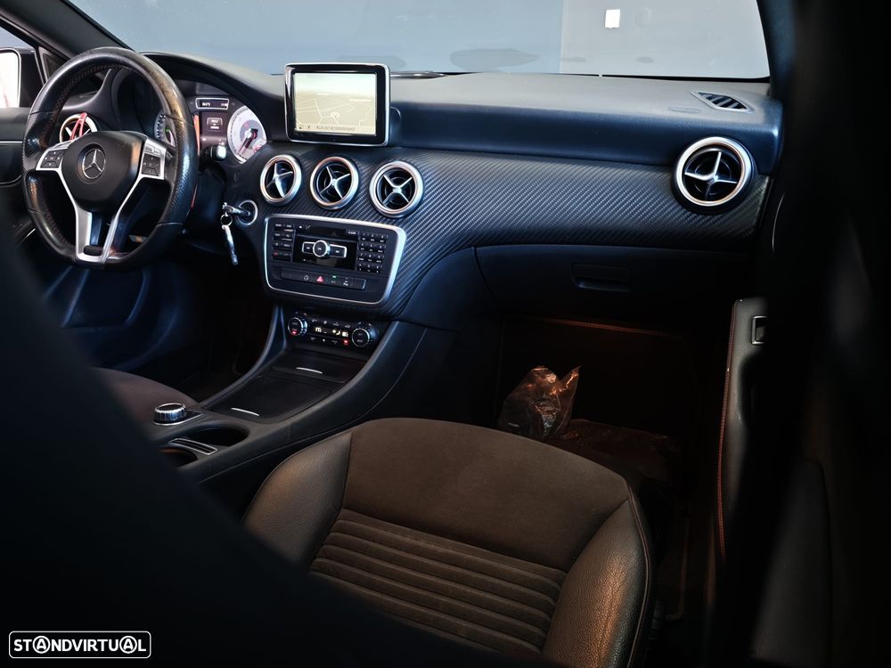 Mercedes-Benz A 200 CDI 7G-DCT AMG Line - 41