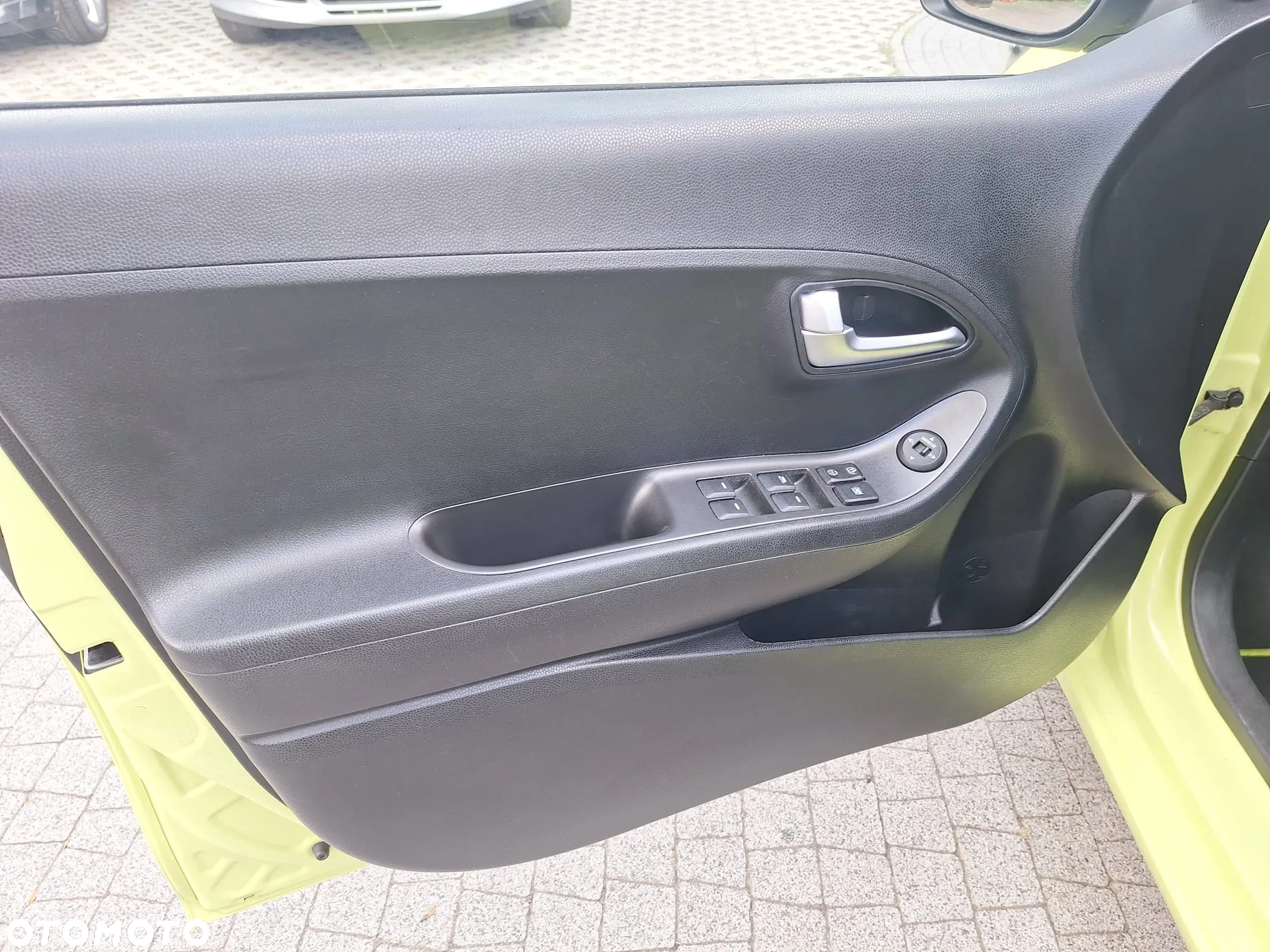 Kia Picanto - 8