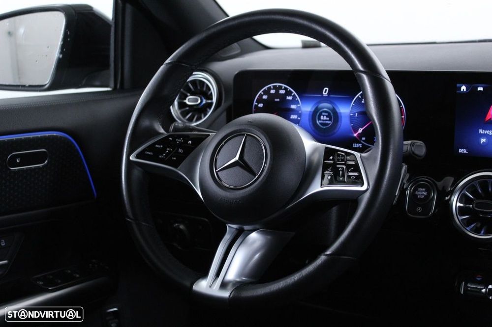 Mercedes-Benz GLA 180 d Progressive - 16