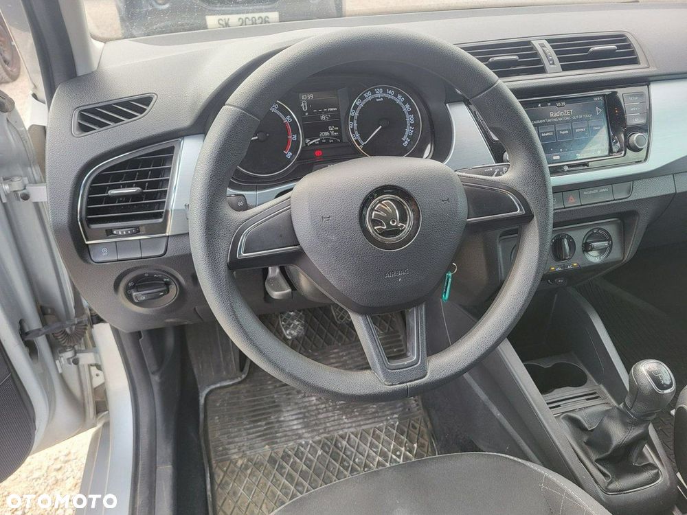 Skoda Fabia - 22