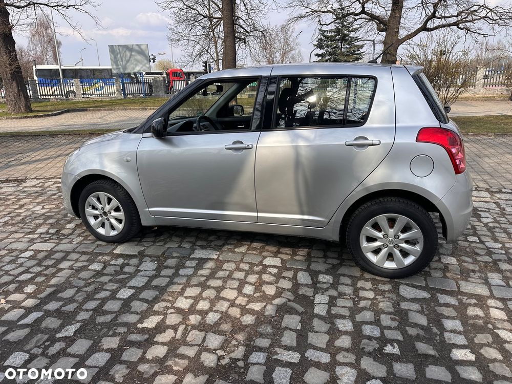 Suzuki Swift 1.2 4x4 Club - 25