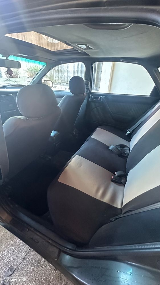 Toyota Carina E Liftback 1.6 Classy - 5