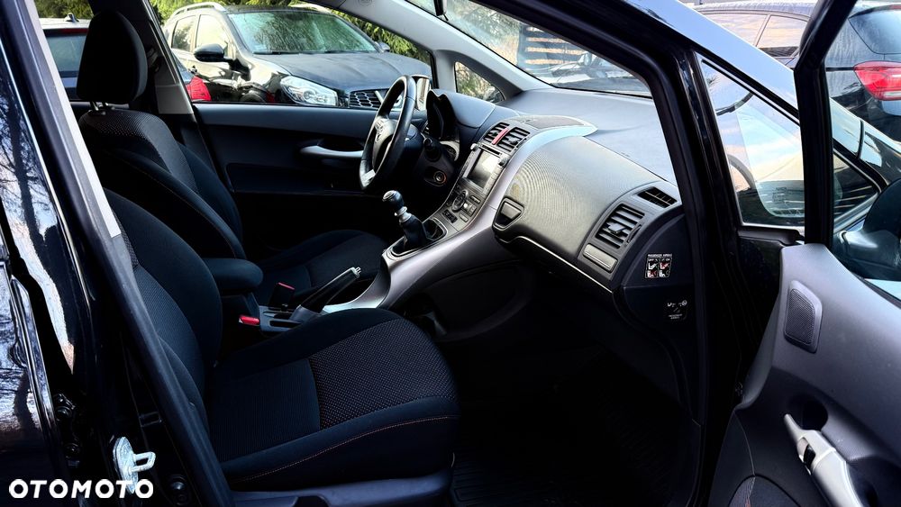 Toyota Auris 1.6 Executive - 37