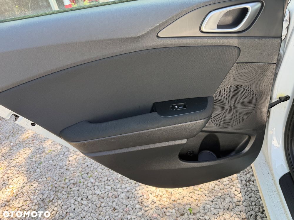 Kia Ceed 1.0 T-GDI S - 27