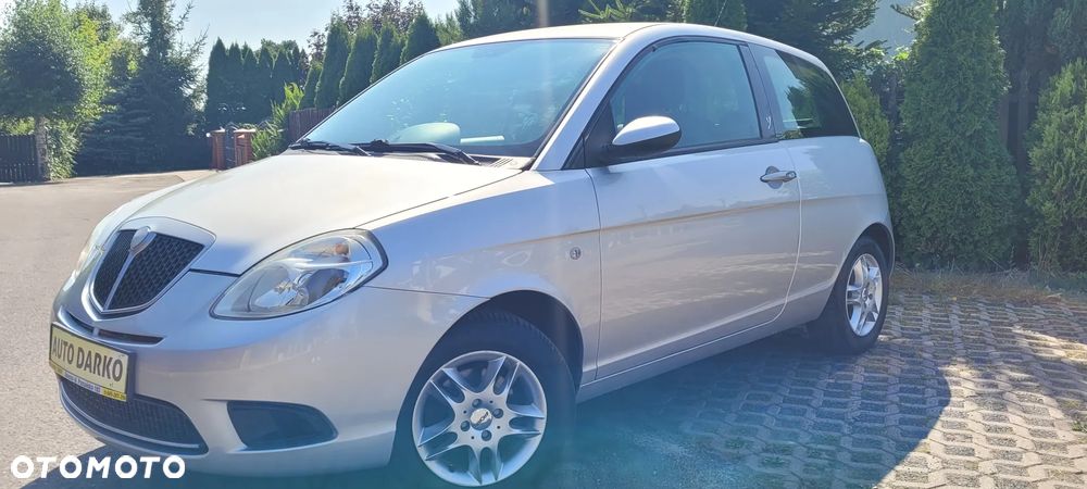 Lancia Ypsilon 1.2 8v - 1