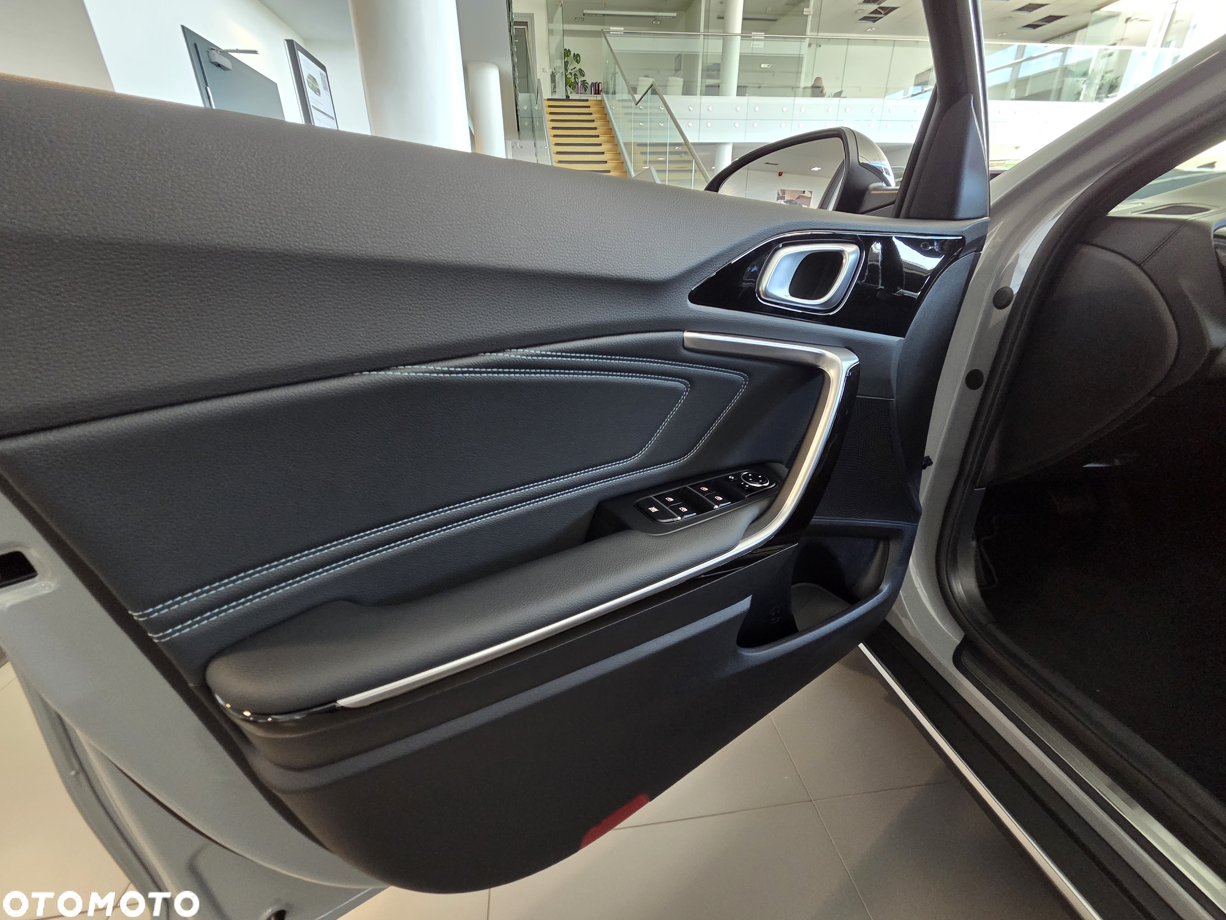 Kia XCeed 1.6 T-GDI Tribute DCT - 11