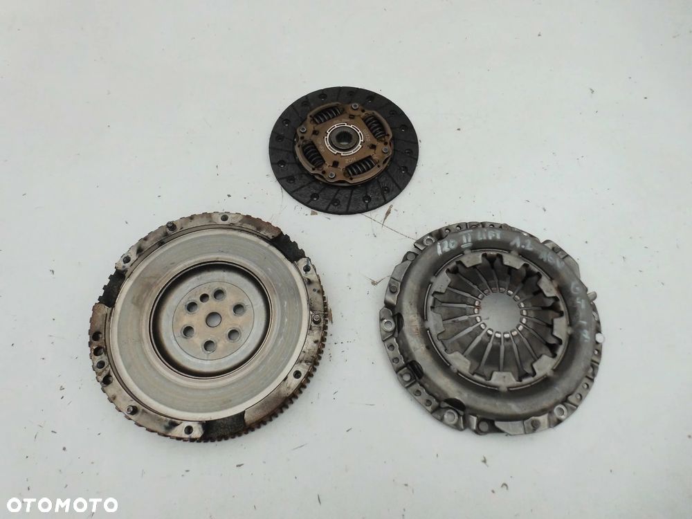 SPRZĘGŁO KOŁO MASOWE TARCZ DOCISK HYUNDAI I20 II 1.2 16V ORYGINAŁ