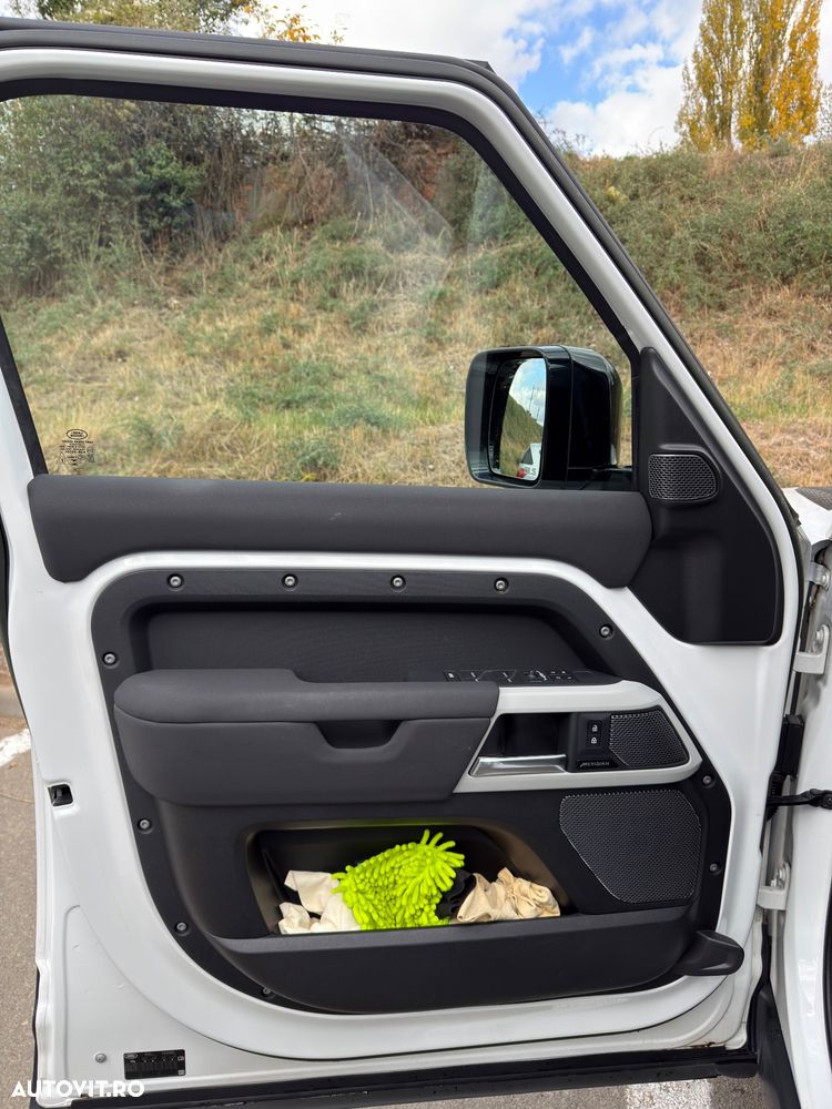 Land Rover Defender 110 3.0 D250 MHEV - 17