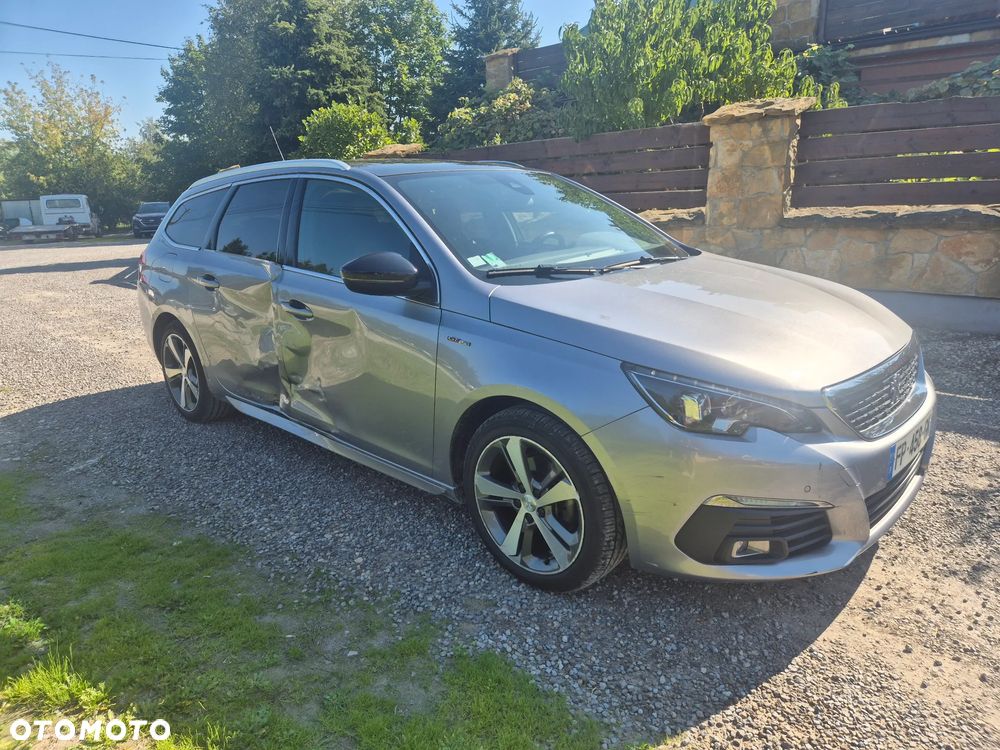 Peugeot 308 PureTech 130 GPF EAT8 Stop & Start GT Pack - 21