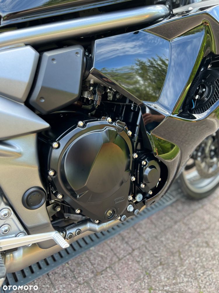 Suzuki GSX-F - Katana - 17