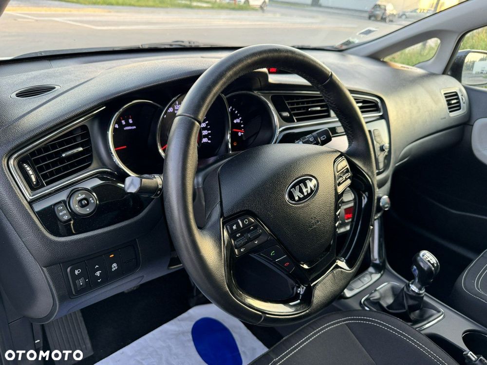 Kia Ceed 1.6 CRDi 136 ISG Platinum Edition - 21