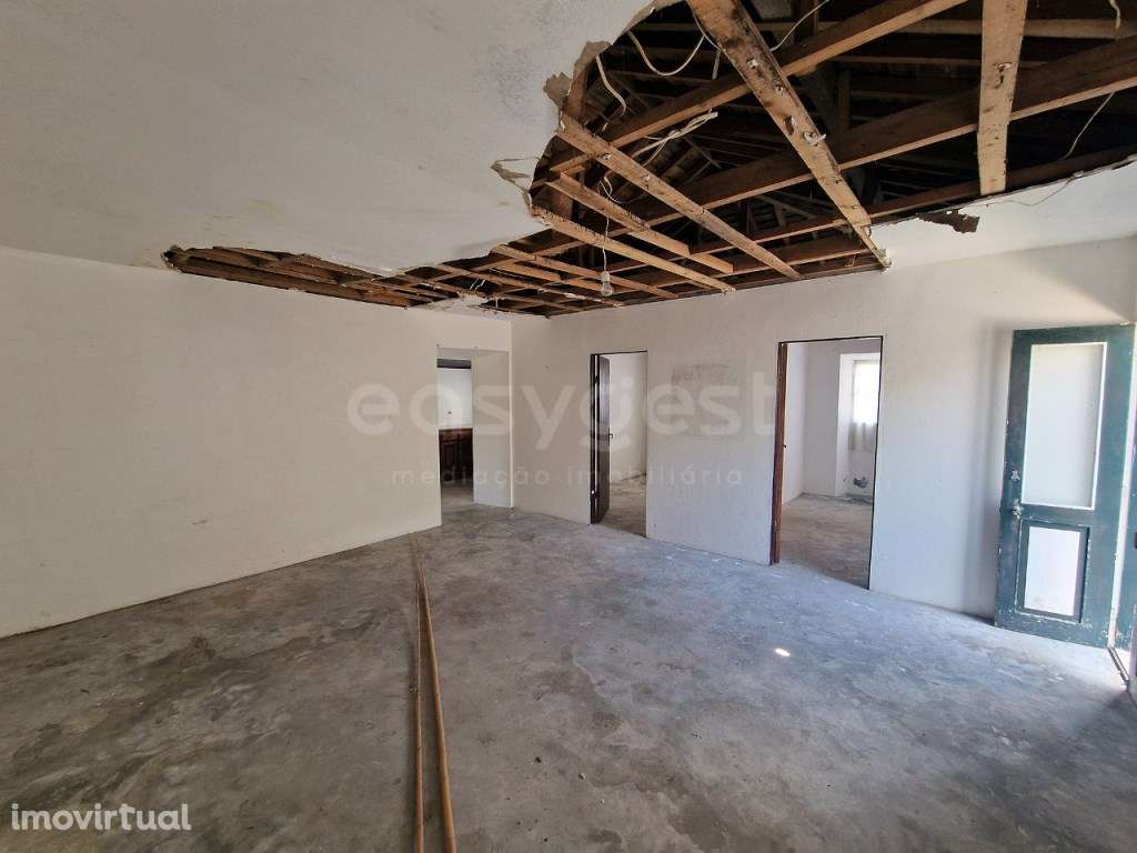 Moradia para Recuperar na Calheta do Nesquim, Lajes do Pico - Grande imagem: 3/15