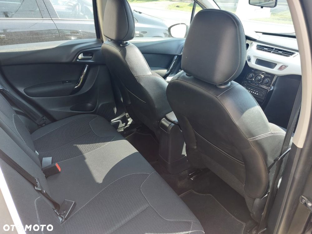 Citroën C3 Pure Tech (VTi) 82 Exclusive - 9