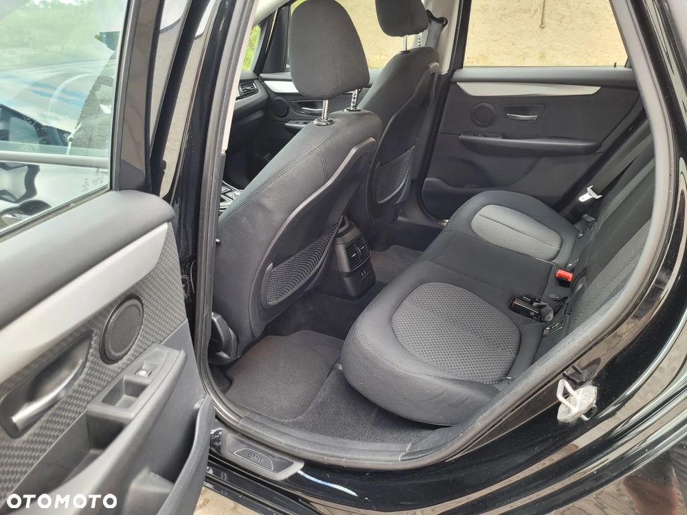 BMW Seria 2 218d - 18