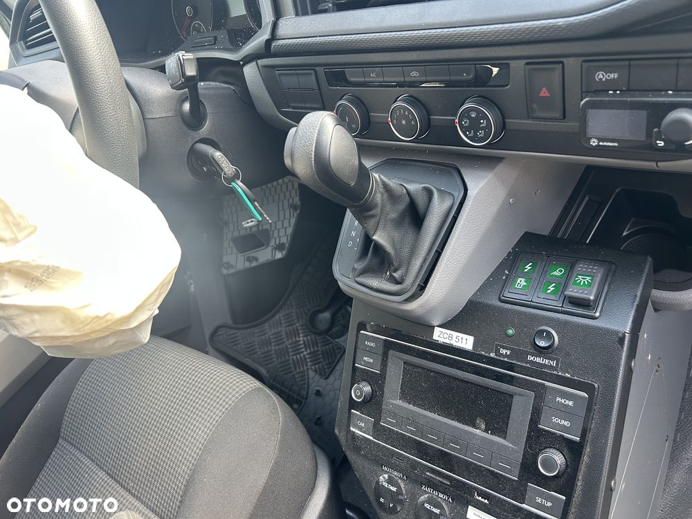 Volkswagen Transporter - 15