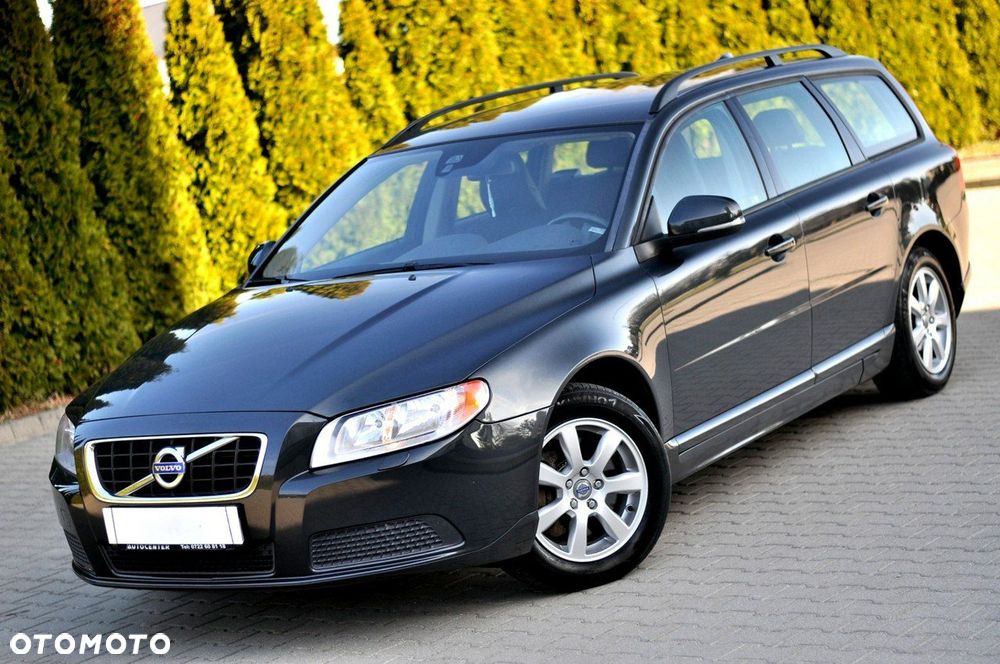 Volvo V70 2.5T Kinetic - 2