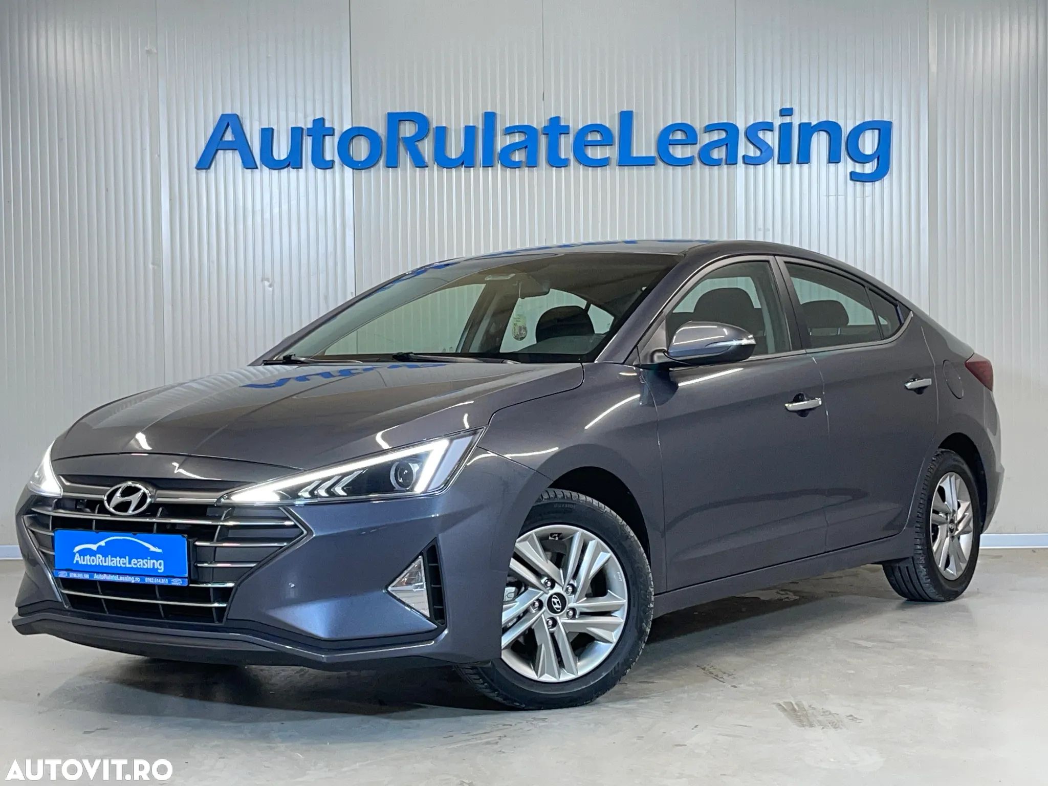 Hyundai Elantra 1.6 MPi Comfort - 1